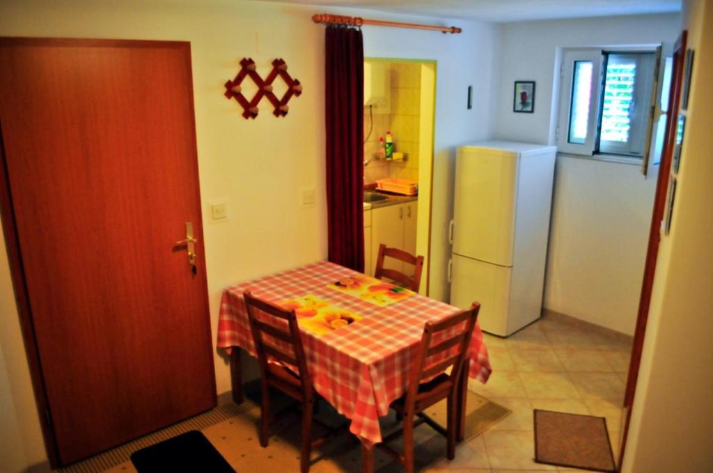 Guest House Kuzmanic Hvar Island Szoba fotó